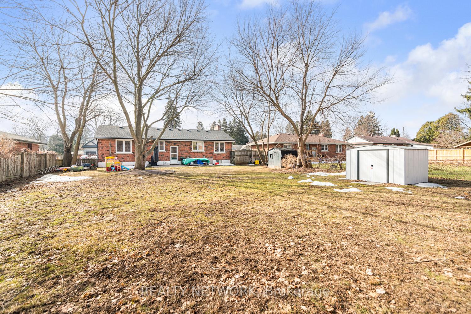 Photo 43 of 73 Miller Drive, Hamilton, Ancaster — HOMEH