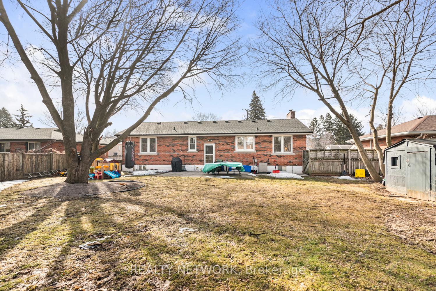 Photo 44 of 73 Miller Drive, Hamilton, Ancaster — HOMEH