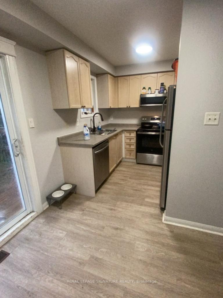 Photo 2 of 54 Hawthorne Crescent, Barrie, Ardagh — HOMEH