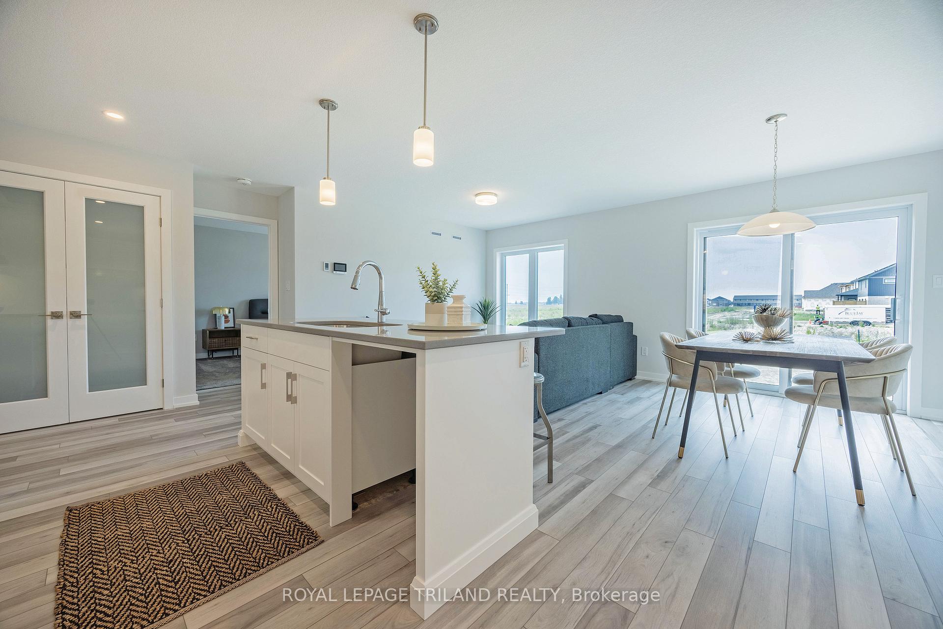 Photo 14 of 38 Silverleaf Path, St. Thomas — HOMEH