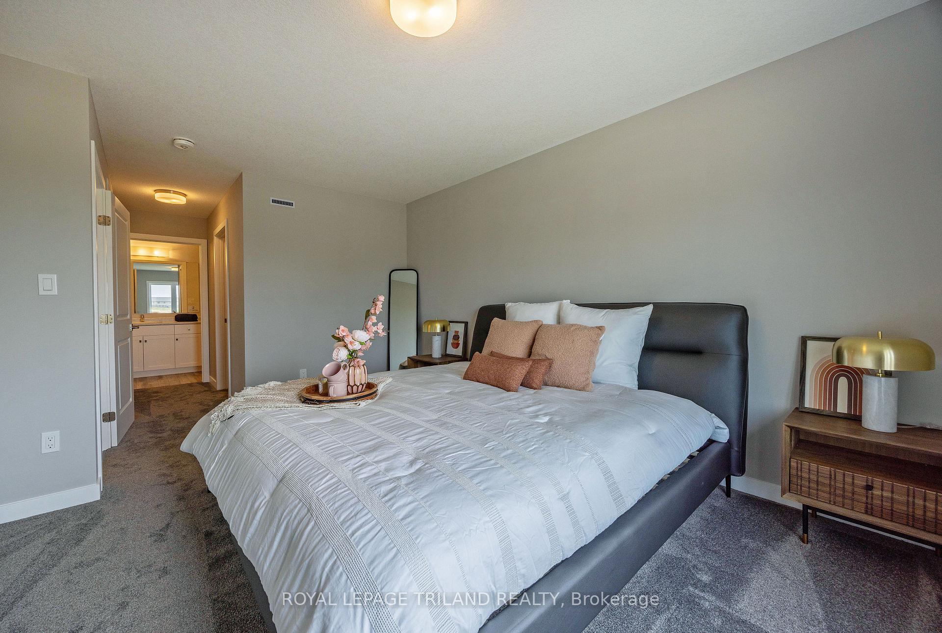 Photo 27 of 38 Silverleaf Path, St. Thomas — HOMEH