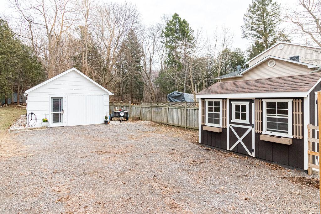 Photo 3 of 963 52 Highway N, Hamilton, Rural Ancaster — HOMEH