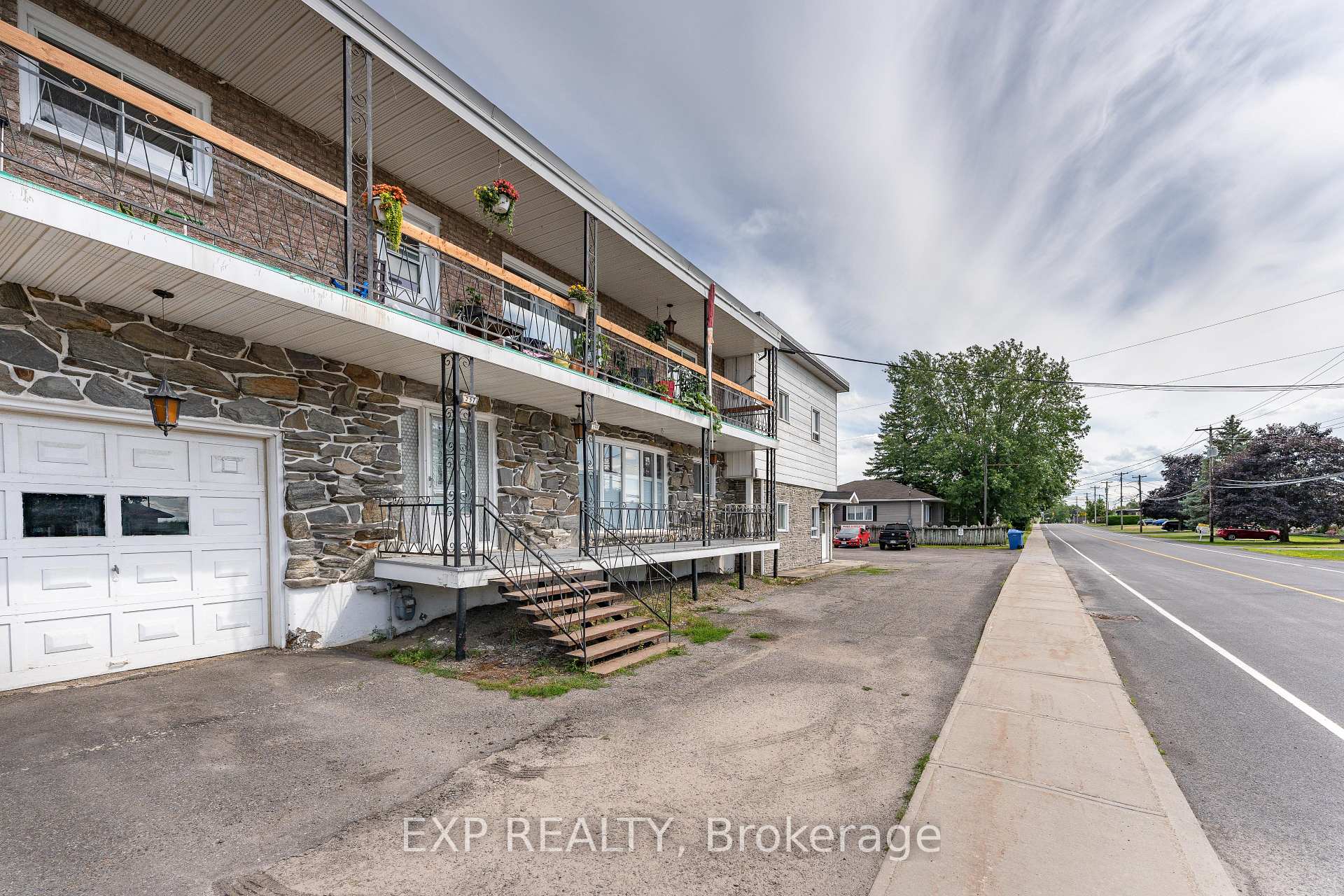Photo 4 of Unit 201, 261 Longueuil Street, Champlain, L'Orignal — HOMEH