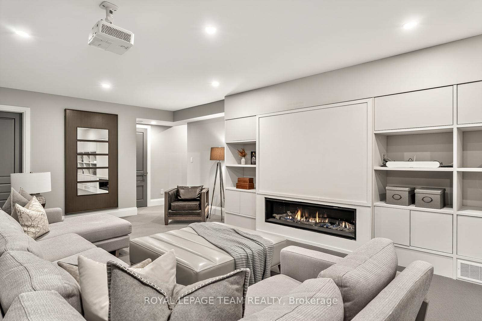 Photo 30 of 10 Leaver Avenue, Ottawa, City View/Skyline/Fisher Heights/Parkwood Hills — HOMEH