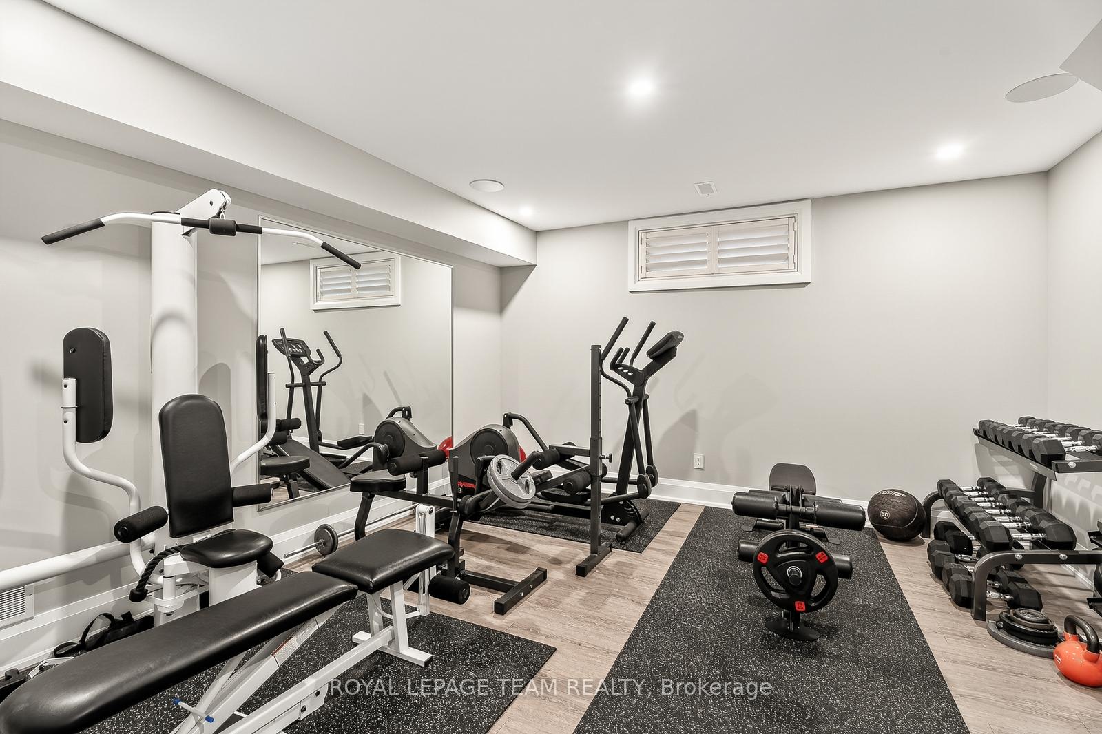 Photo 29 of 10 Leaver Avenue, Ottawa, City View/Skyline/Fisher Heights/Parkwood Hills — HOMEH