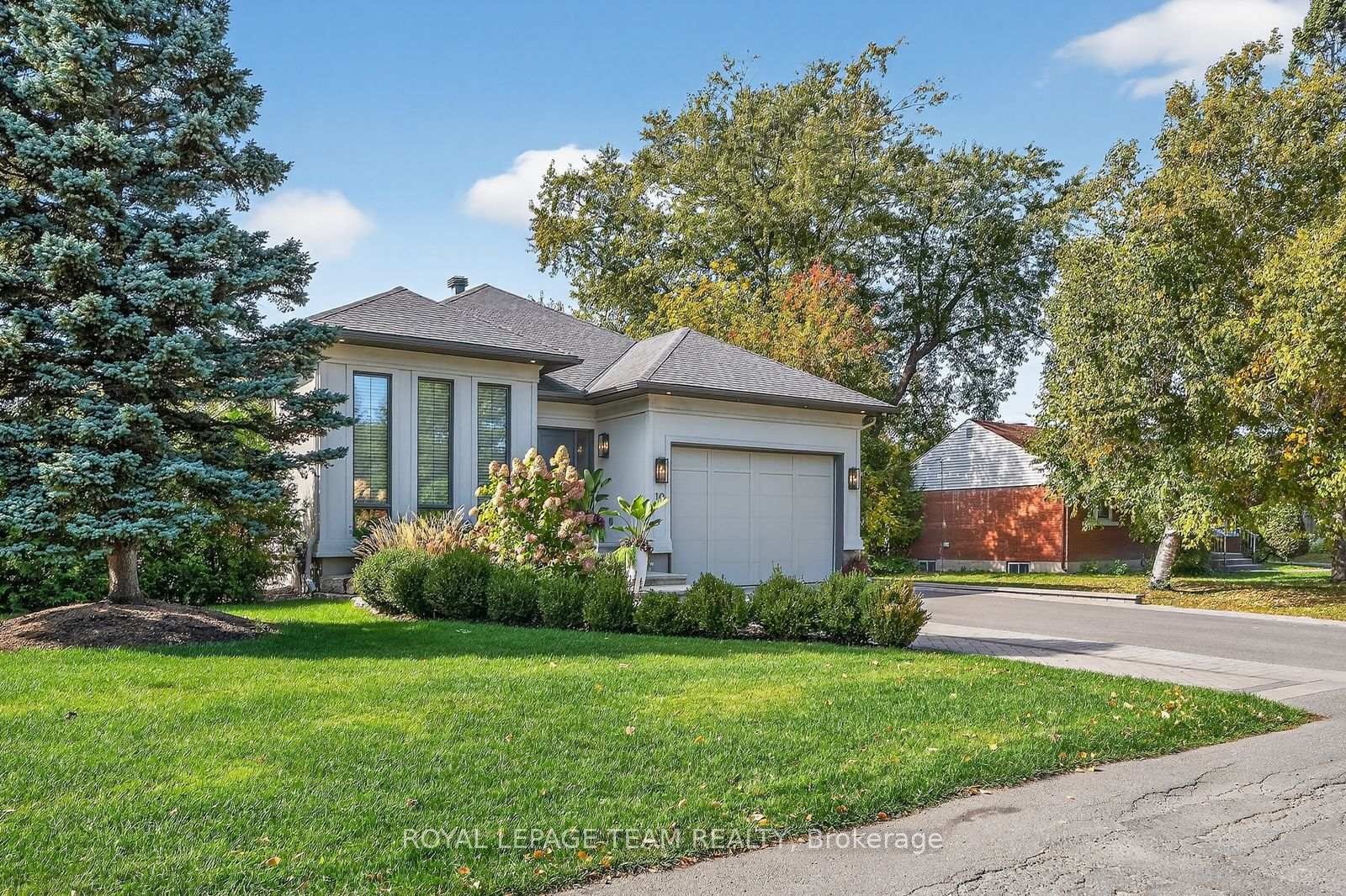 Photo 41 of 10 Leaver Avenue, Ottawa, City View/Skyline/Fisher Heights/Parkwood Hills — HOMEH