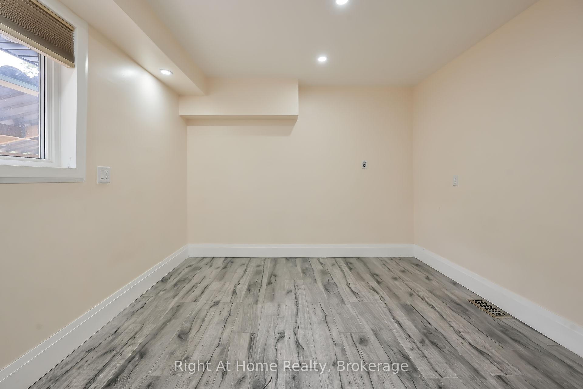 Photo 17 of 1119 Glancaster Road, Hamilton, Airport Employment Area — HOMEH