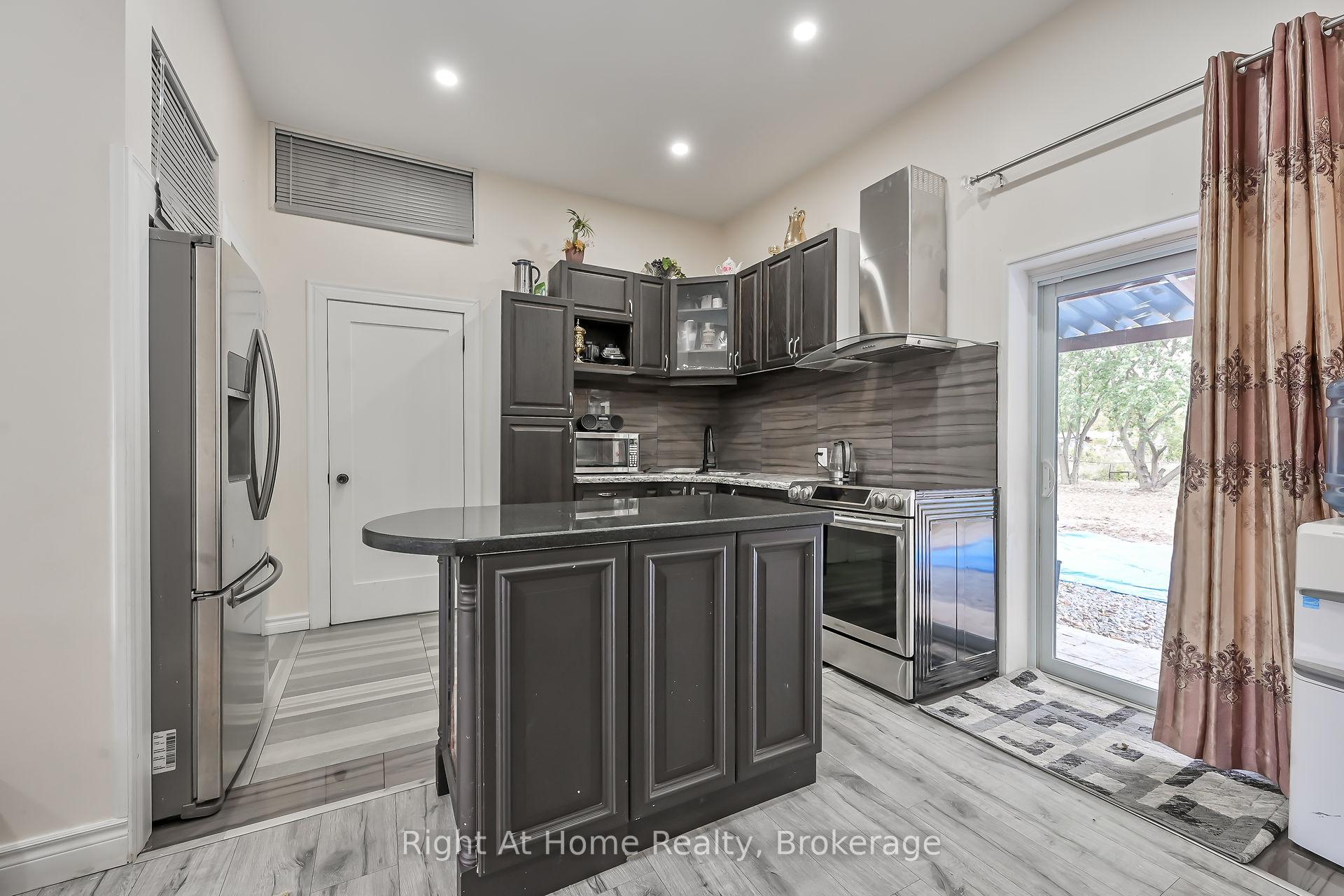 Photo 28 of 1119 Glancaster Road, Hamilton, Airport Employment Area — HOMEH