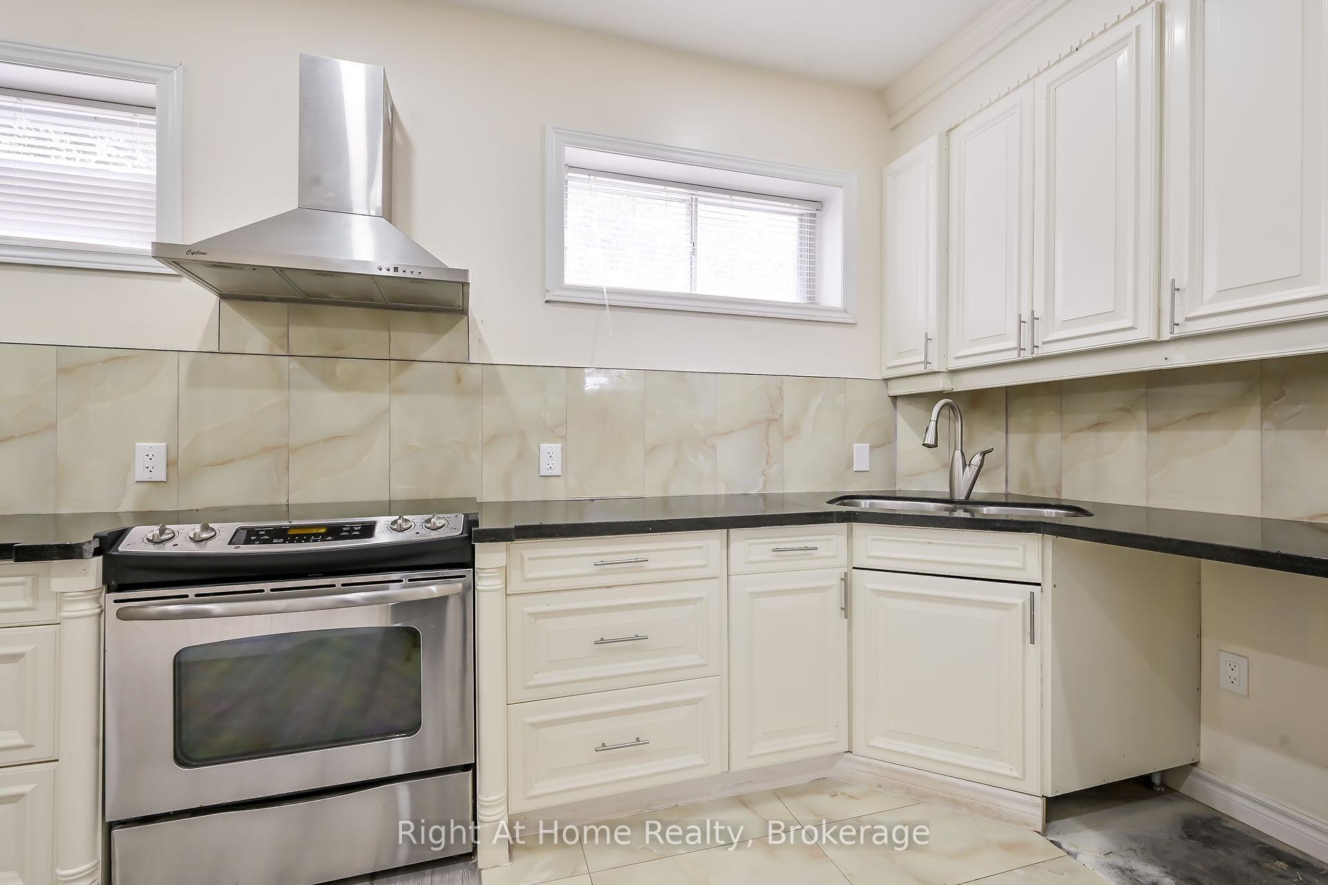 Photo 42 of 1119 Glancaster Road, Hamilton, Airport Employment Area — HOMEH
