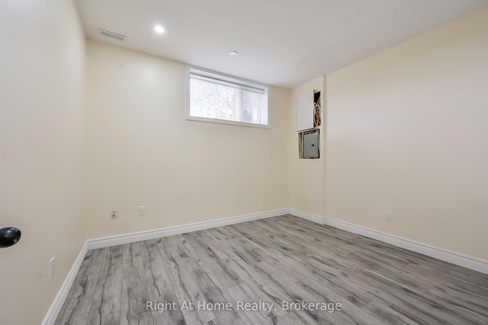 Photo 43 of 1119 Glancaster Road, Hamilton, Airport Employment Area — HOMEH