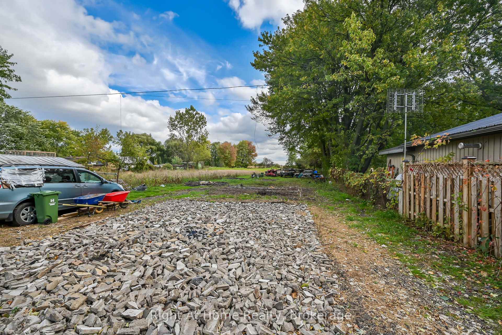 Photo 45 of 1119 Glancaster Road, Hamilton, Airport Employment Area — HOMEH