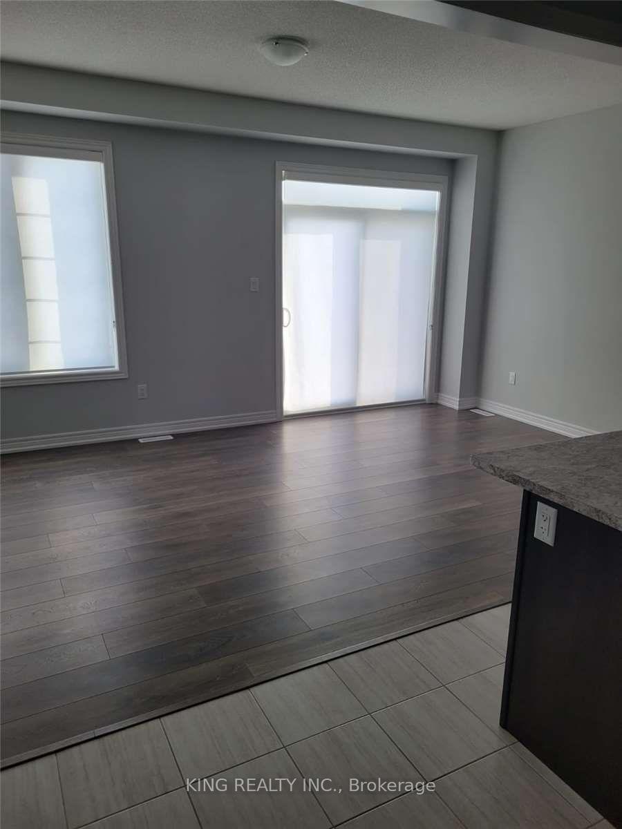 Photo 3 of 15 Brent Stephens Way, Brampton, Northwest Brampton — HOMEH
