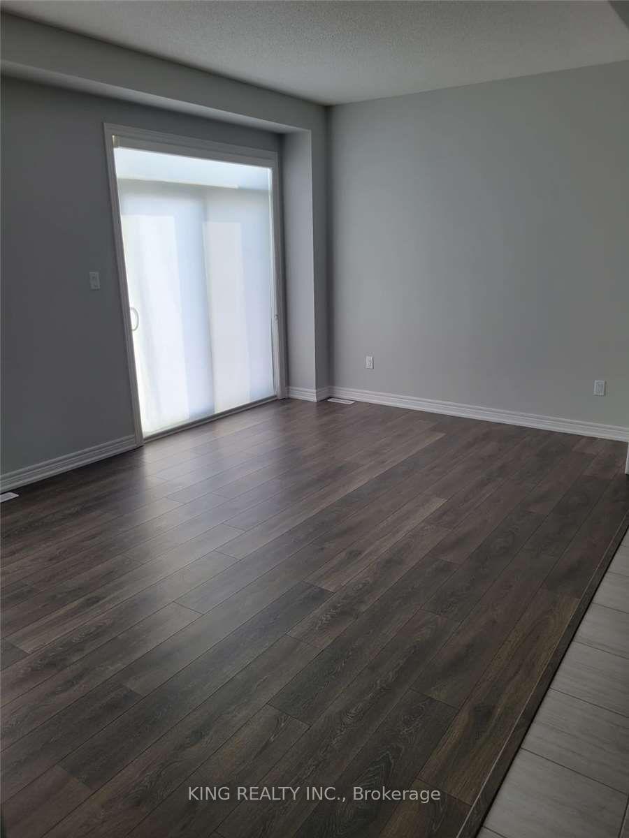Photo 5 of 15 Brent Stephens Way, Brampton, Northwest Brampton — HOMEH