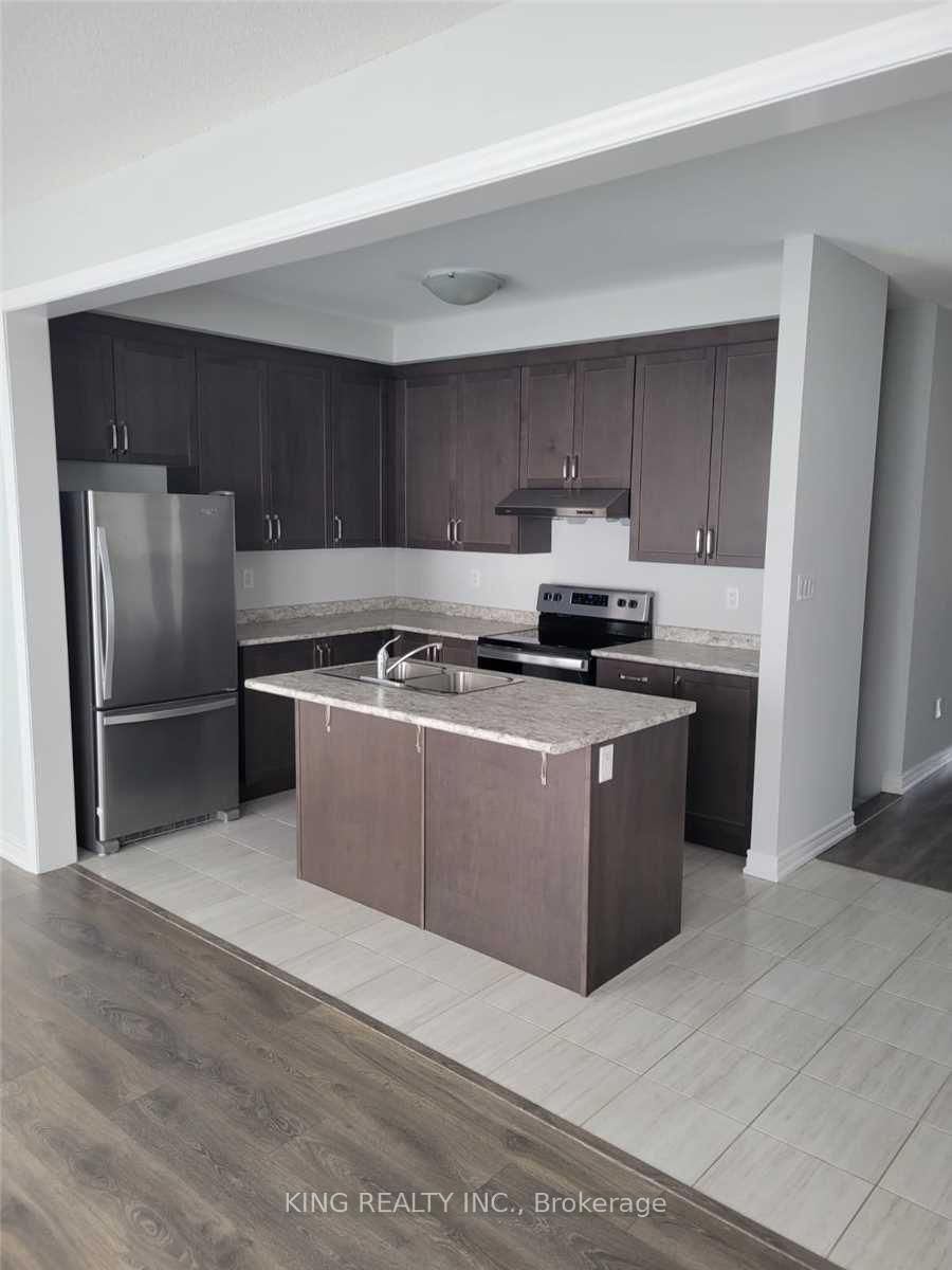 Photo 7 of 15 Brent Stephens Way, Brampton, Northwest Brampton — HOMEH