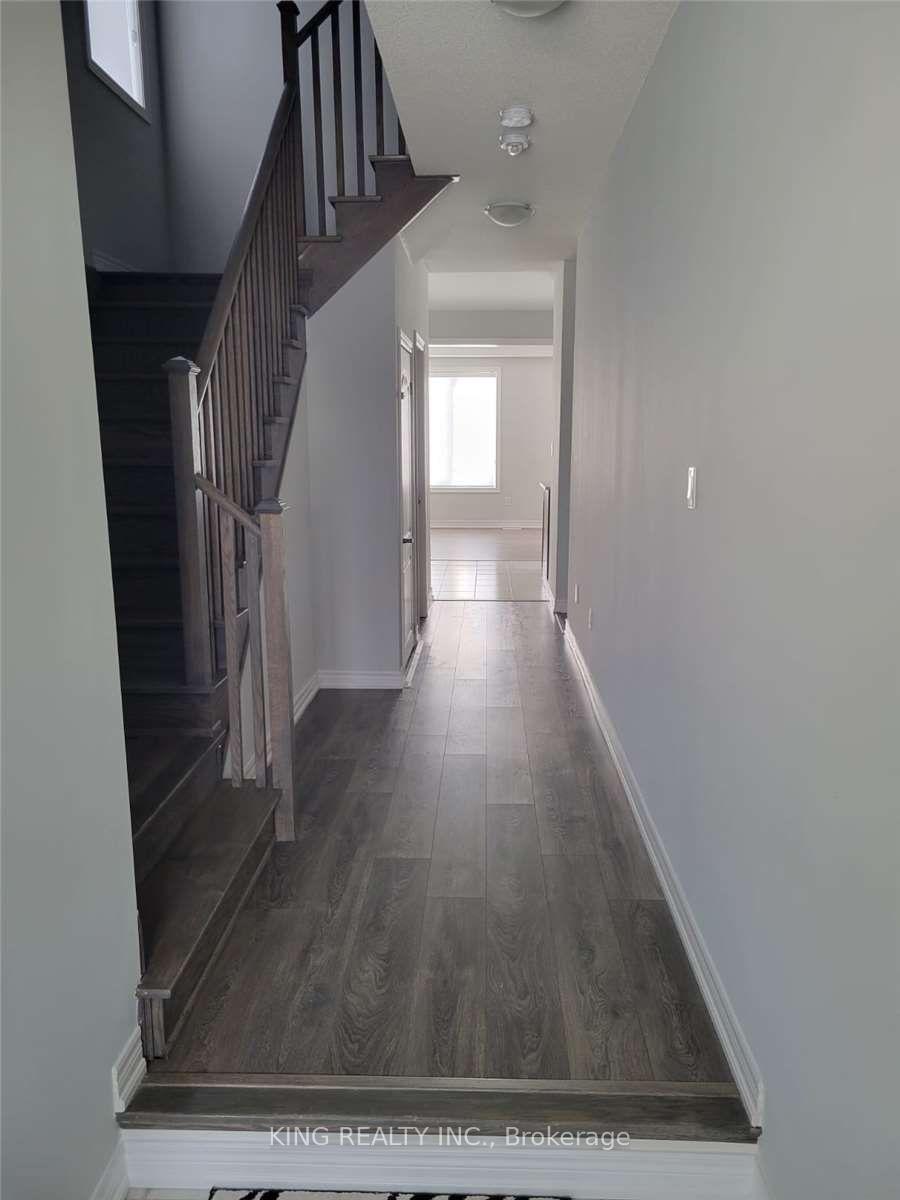 Photo 8 of 15 Brent Stephens Way, Brampton, Northwest Brampton — HOMEH