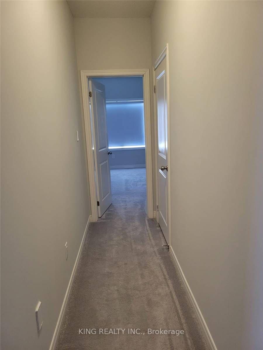 Photo 12 of 15 Brent Stephens Way, Brampton, Northwest Brampton — HOMEH