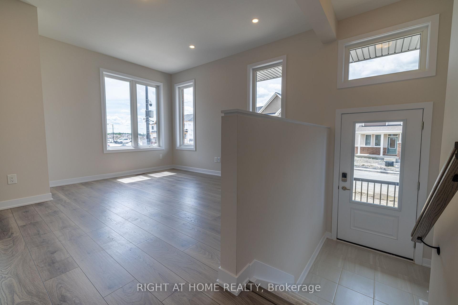 Photo 15 of 238 Speckled Alder Row, Ottawa, Barrhaven - Half Moon Bay — HOMEH