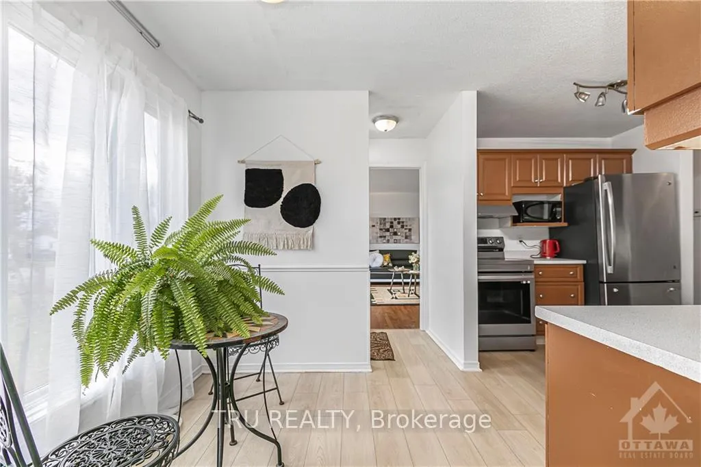 Photo 5 of 4775 Thunder Road, Ottawa, Carlsbad Springs — HOMEH