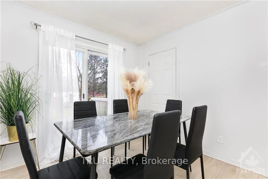 Photo 15 of 4775 Thunder Road, Ottawa, Carlsbad Springs — HOMEH