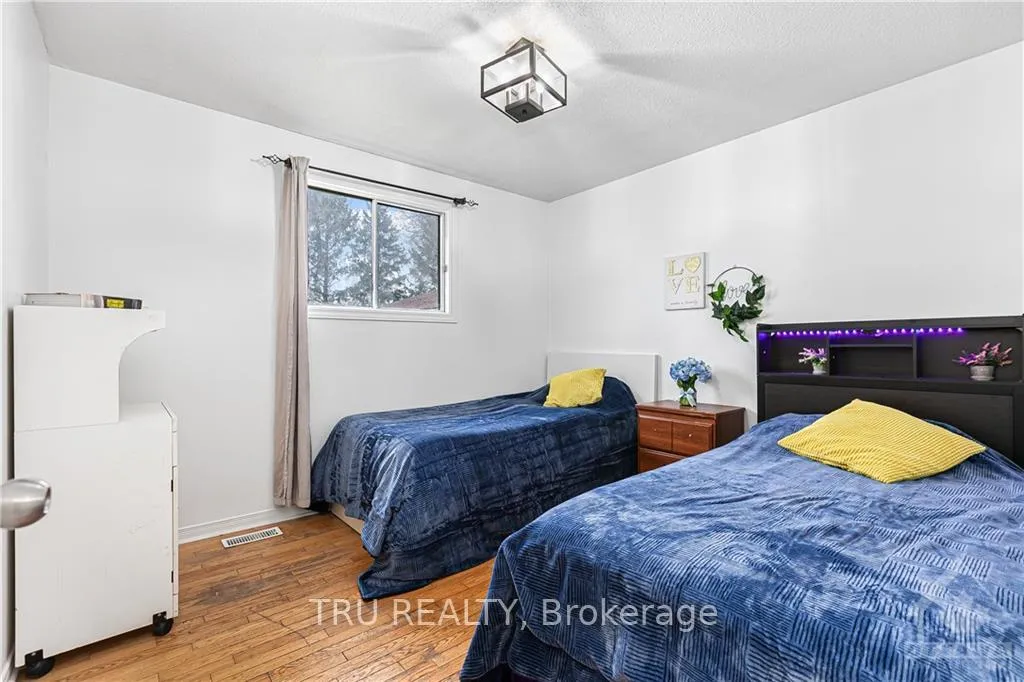 Photo 17 of 4775 Thunder Road, Ottawa, Carlsbad Springs — HOMEH