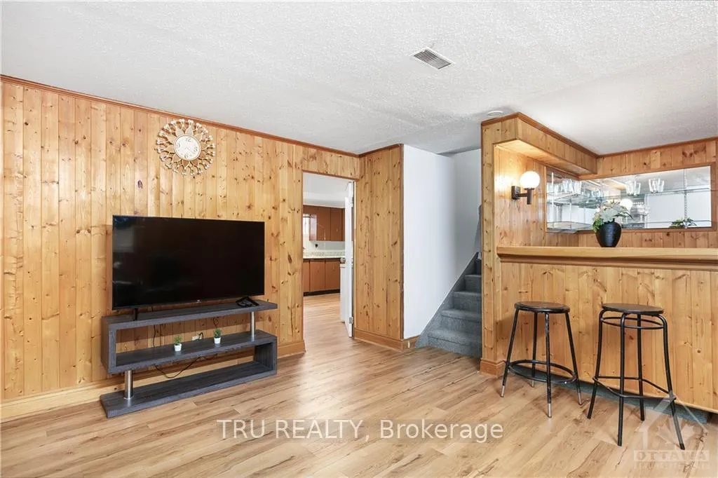Photo 22 of 4775 Thunder Road, Ottawa, Carlsbad Springs — HOMEH