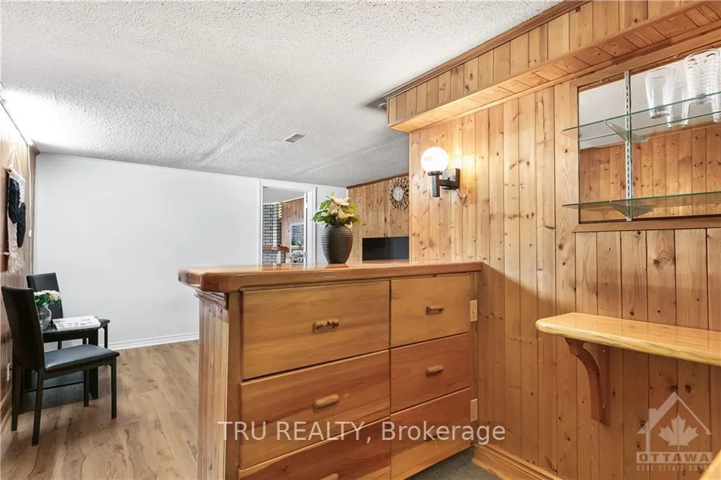 Photo 23 of 4775 Thunder Road, Ottawa, Carlsbad Springs — HOMEH