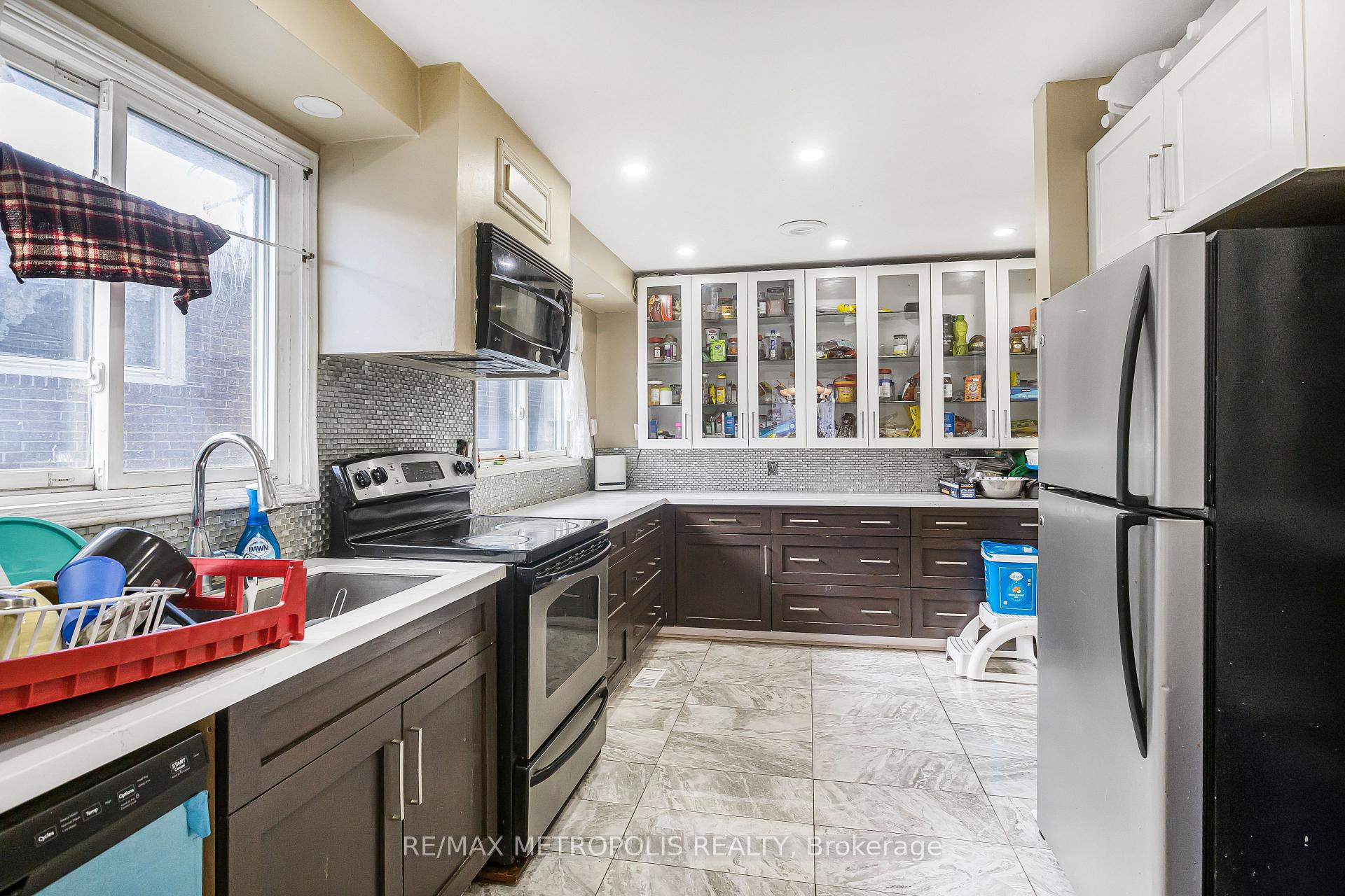 Photo 22 of 280 Cranbrook Drive, Hamilton, Gilkson — HOMEH