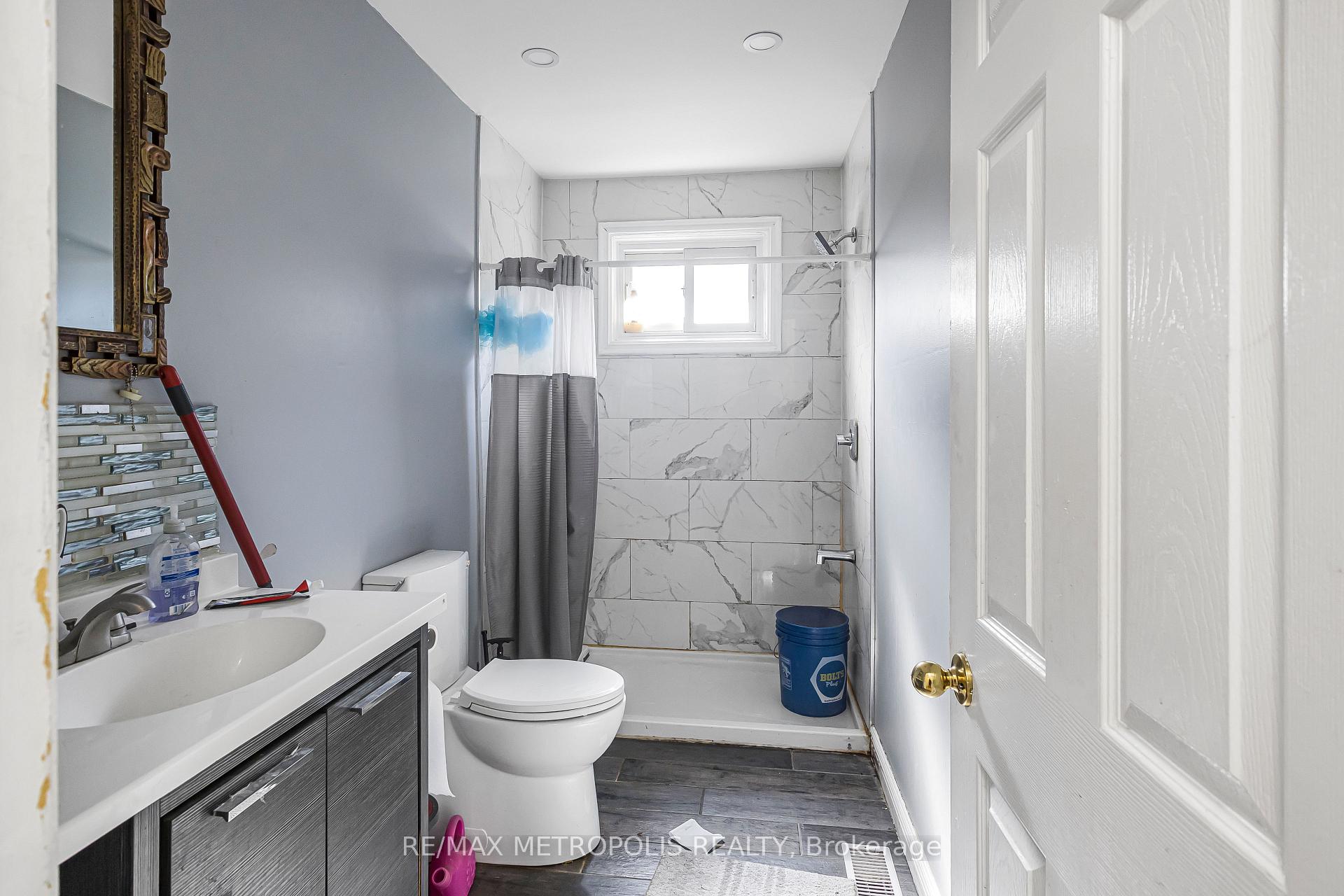 Photo 27 of 280 Cranbrook Drive, Hamilton, Gilkson — HOMEH