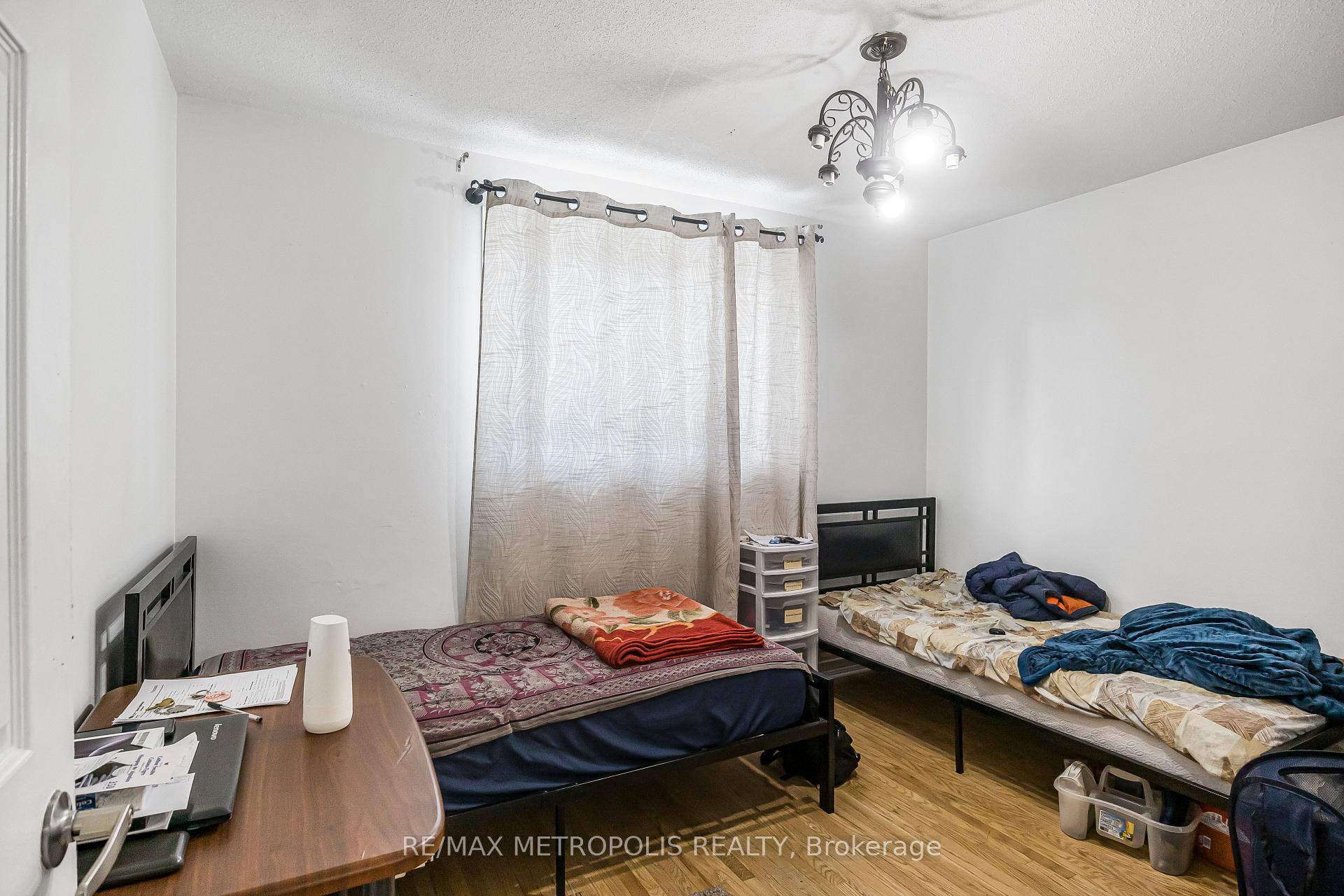 Photo 29 of 280 Cranbrook Drive, Hamilton, Gilkson — HOMEH