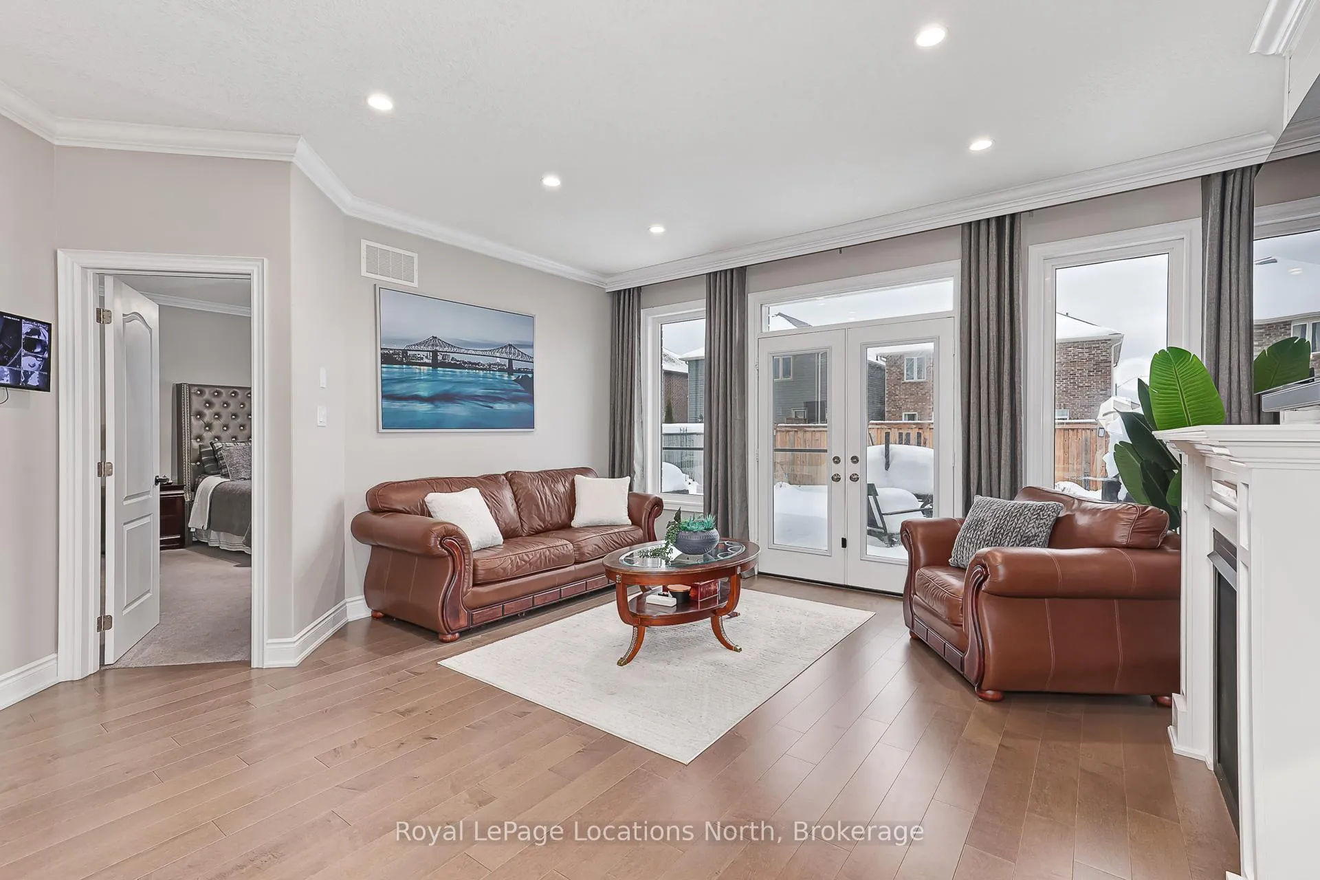 Photo 6 of 186 Findlay Drive, Collingwood — HOMEH