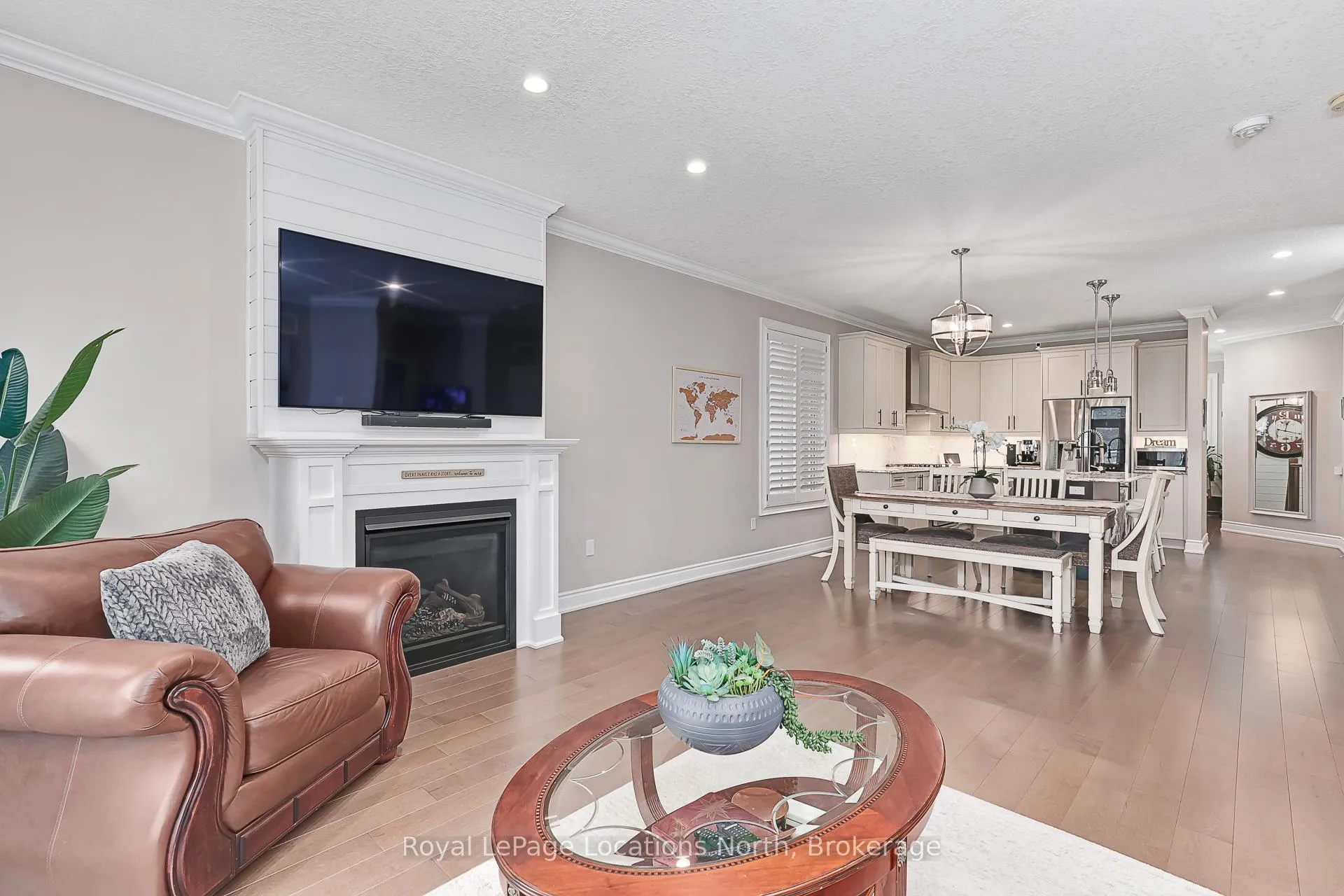 Photo 8 of 186 Findlay Drive, Collingwood — HOMEH