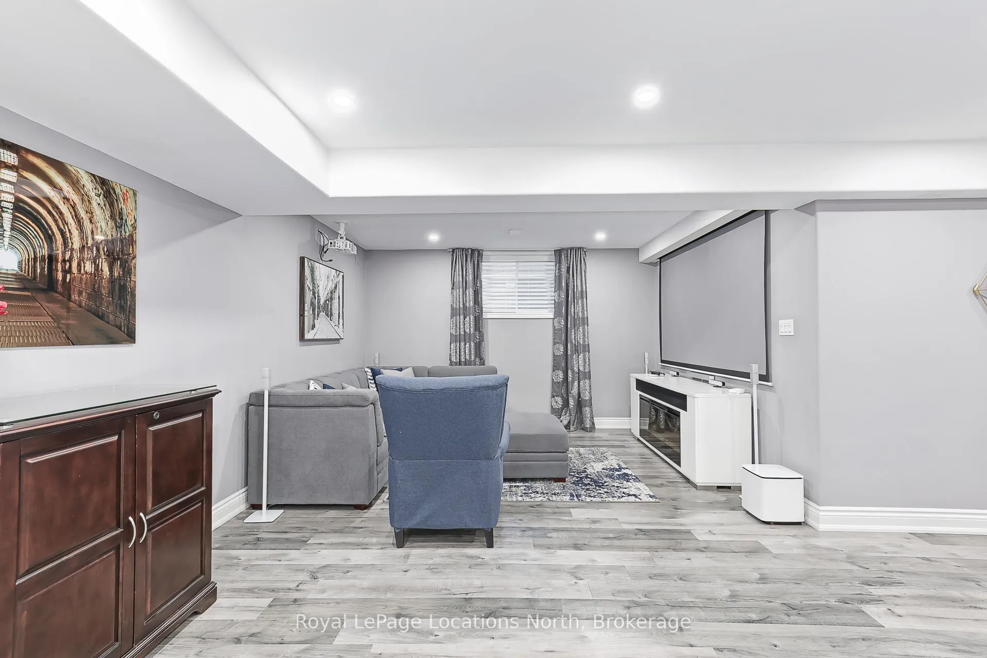 Photo 18 of 186 Findlay Drive, Collingwood — HOMEH
