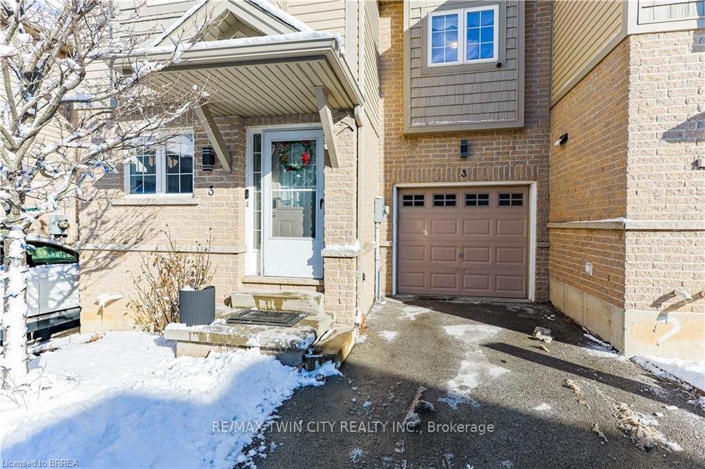 Photo 3 of Unit 3, 1328 Upper Sherman Avenue, Hamilton, Rushdale — HOMEH