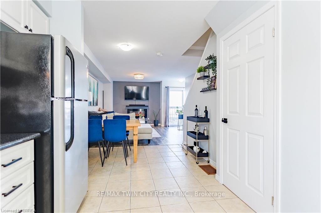 Photo 8 of Unit 3, 1328 Upper Sherman Avenue, Hamilton, Rushdale — HOMEH