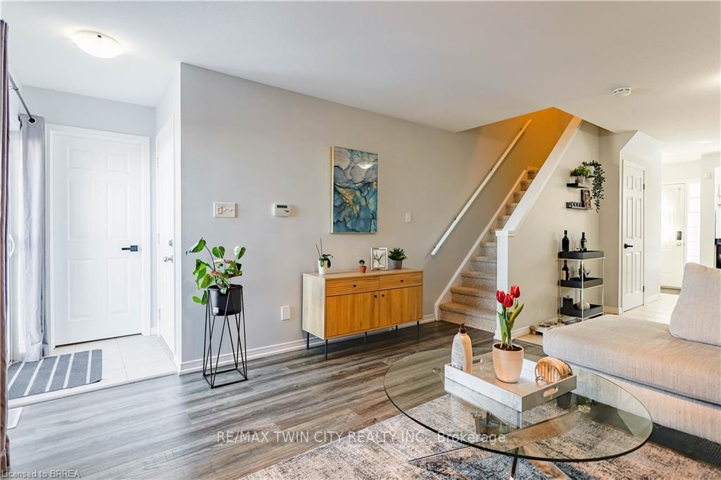 Photo 13 of Unit 3, 1328 Upper Sherman Avenue, Hamilton, Rushdale — HOMEH