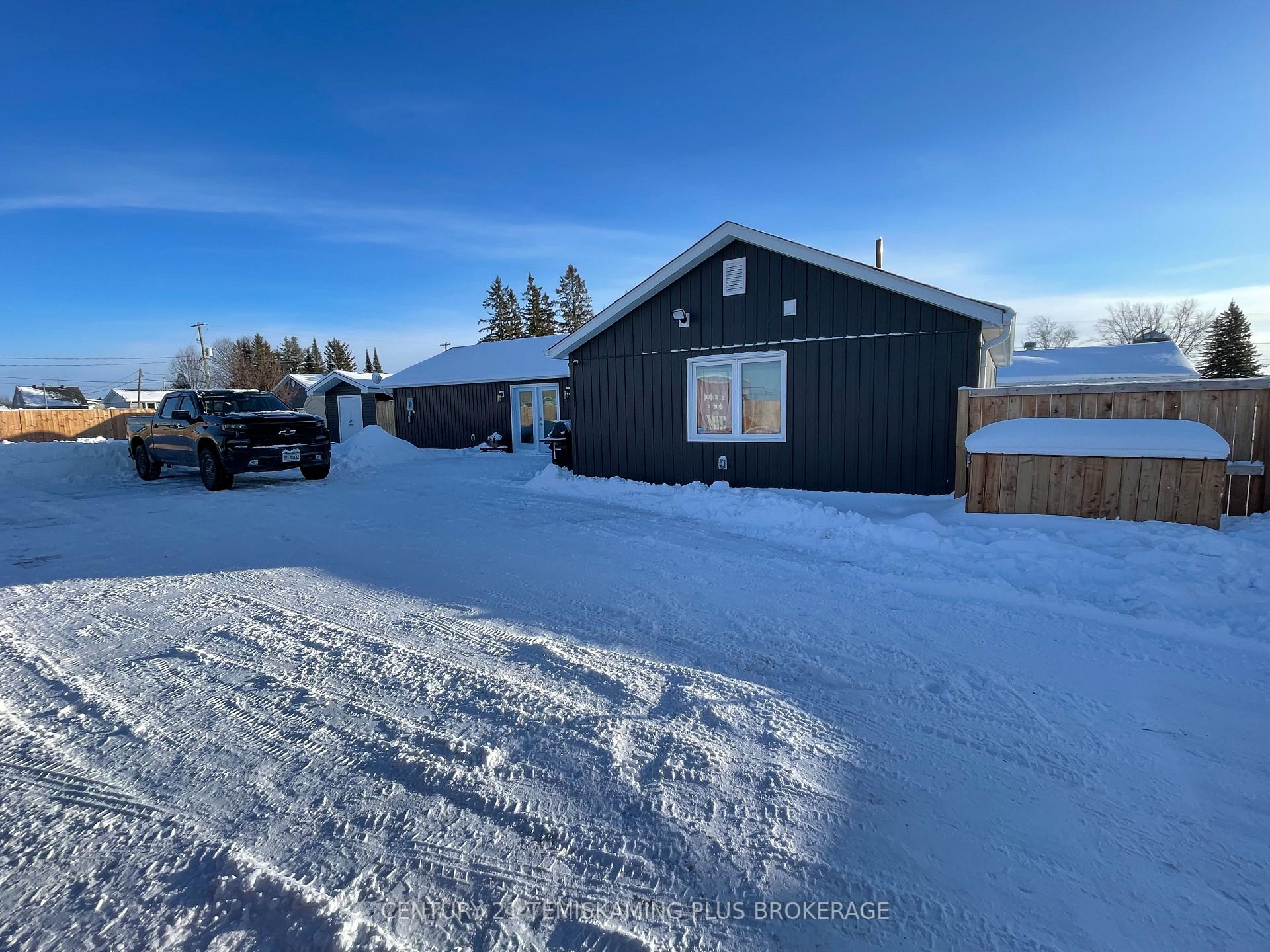 Photo 1 of 15 Seventh Avenue, Armstrong, Earlton — HOMEH