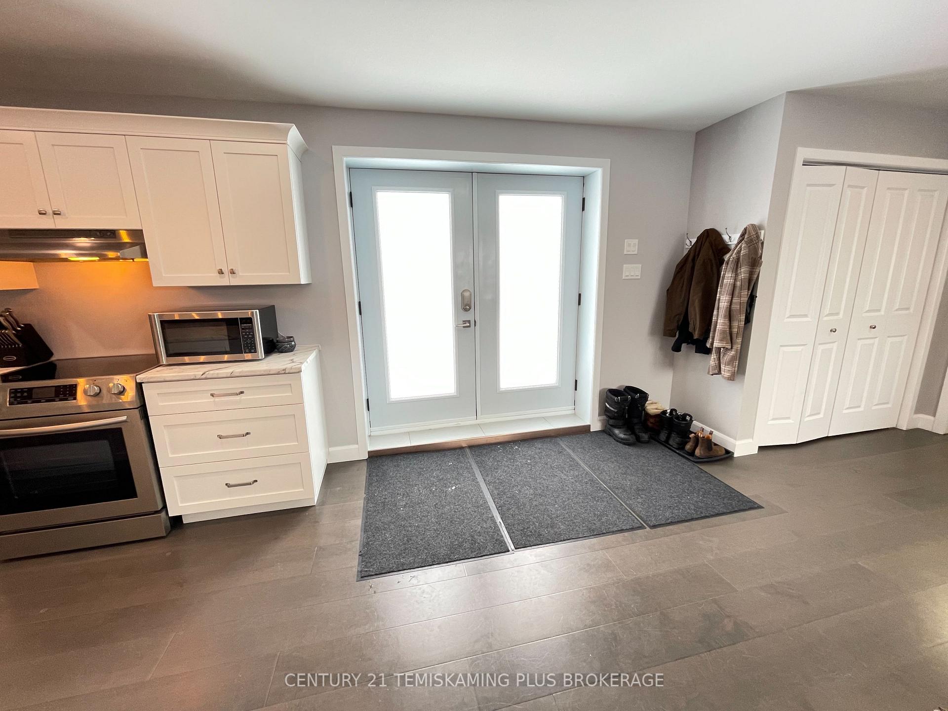 Photo 10 of 15 Seventh Avenue, Armstrong, Earlton — HOMEH