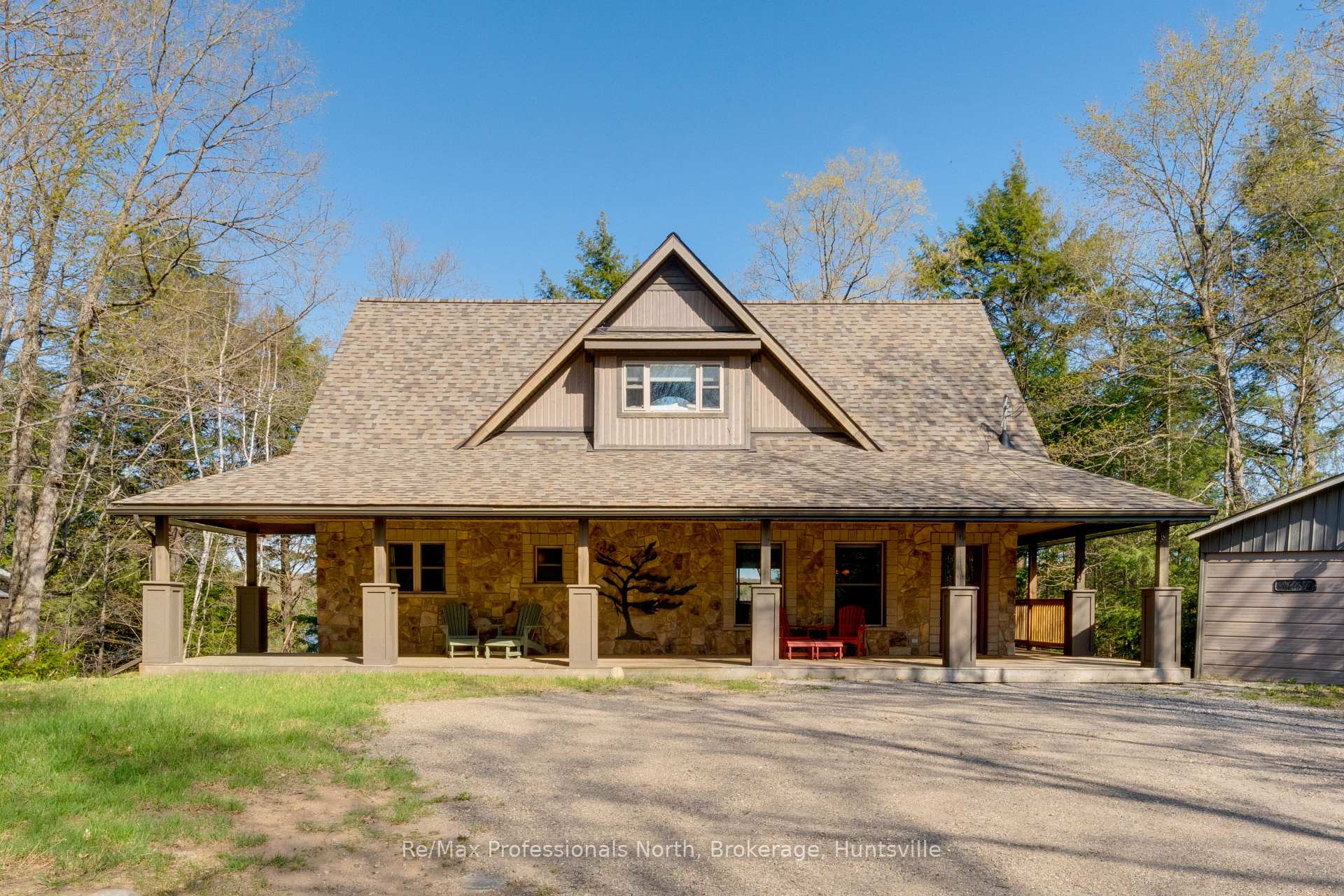 Front of 86 Lynx Drive