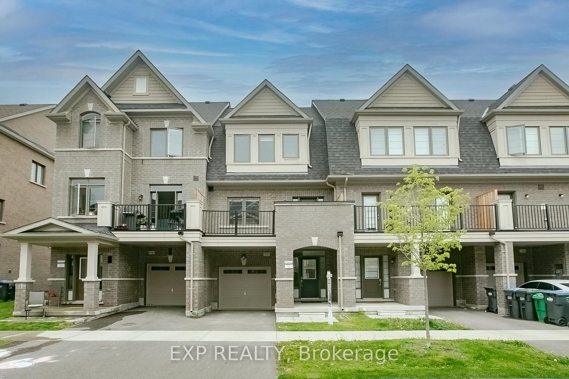 Front of 96 Fruitvale Circle