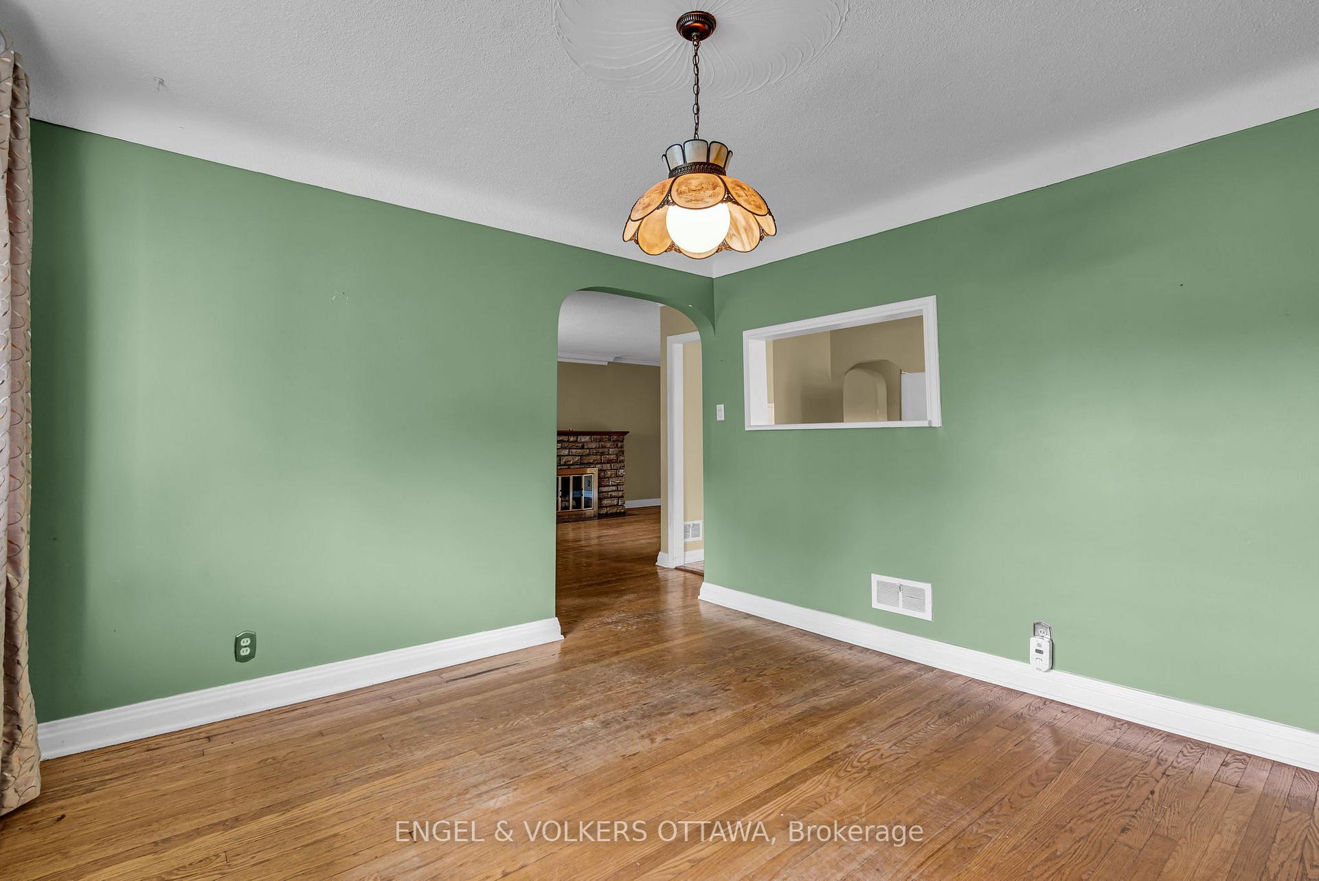 Photo 10 of 522 Cambridge Street S, Ottawa, West Centre Town — HOMEH