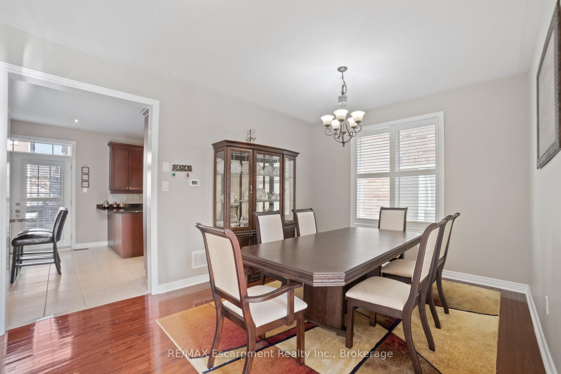 Photo 9 of 18 Cooperage Street, Brampton, Bram West — HOMEH