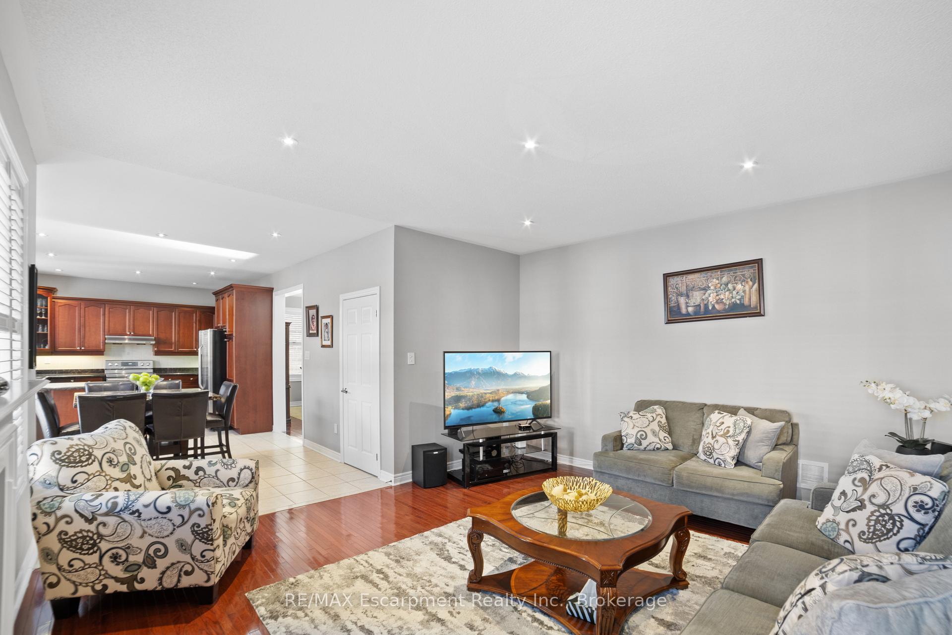 Photo 18 of 18 Cooperage Street, Brampton, Bram West — HOMEH