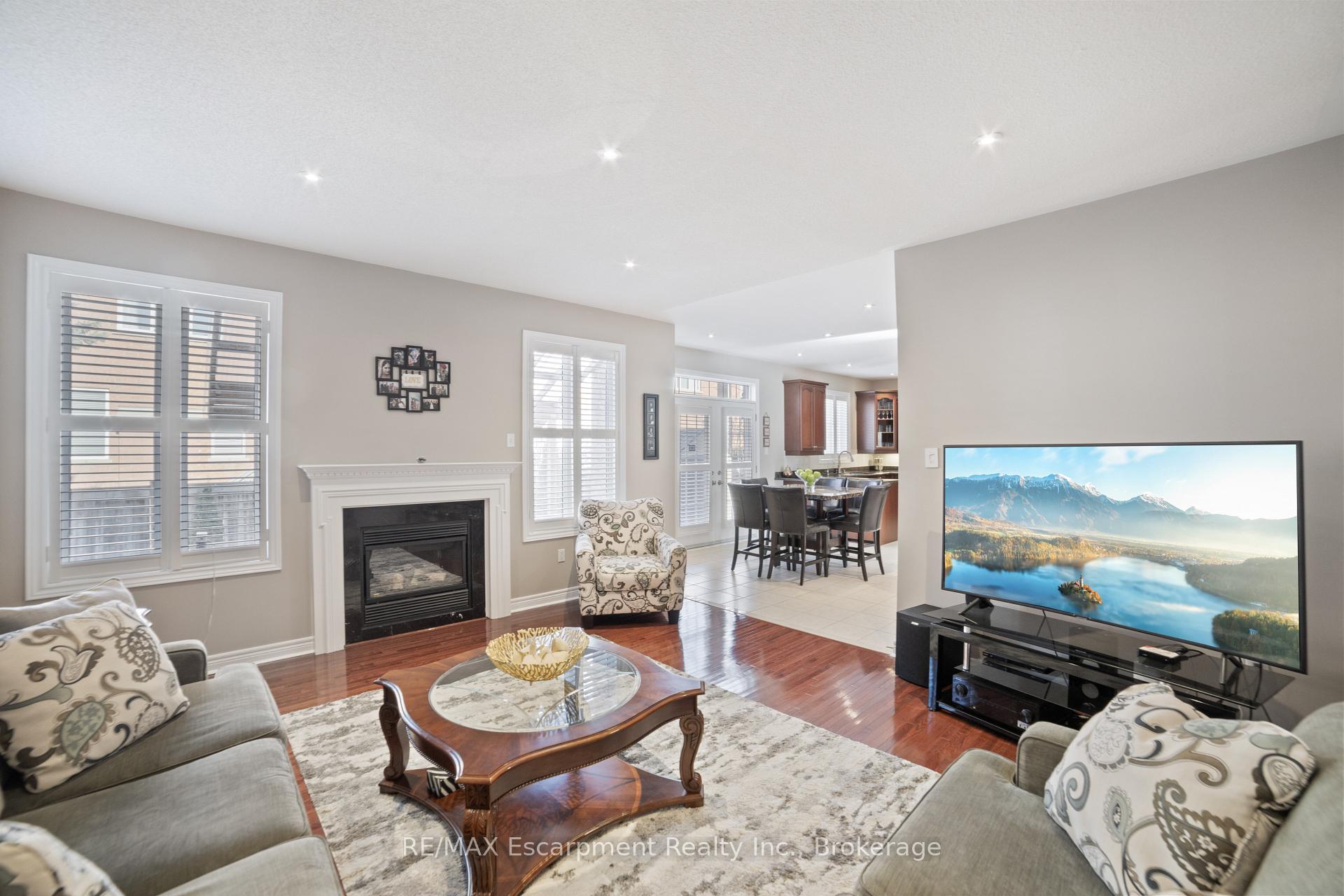 Photo 19 of 18 Cooperage Street, Brampton, Bram West — HOMEH