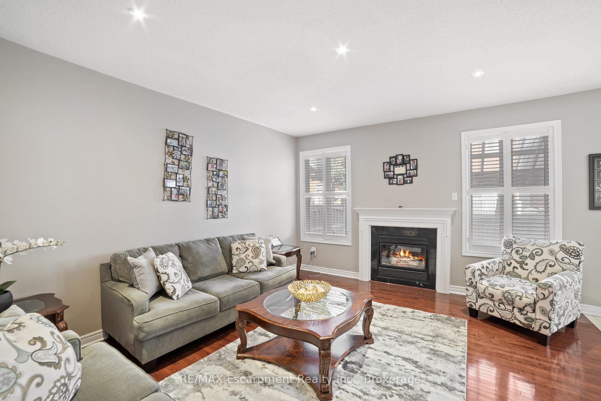 Photo 20 of 18 Cooperage Street, Brampton, Bram West — HOMEH