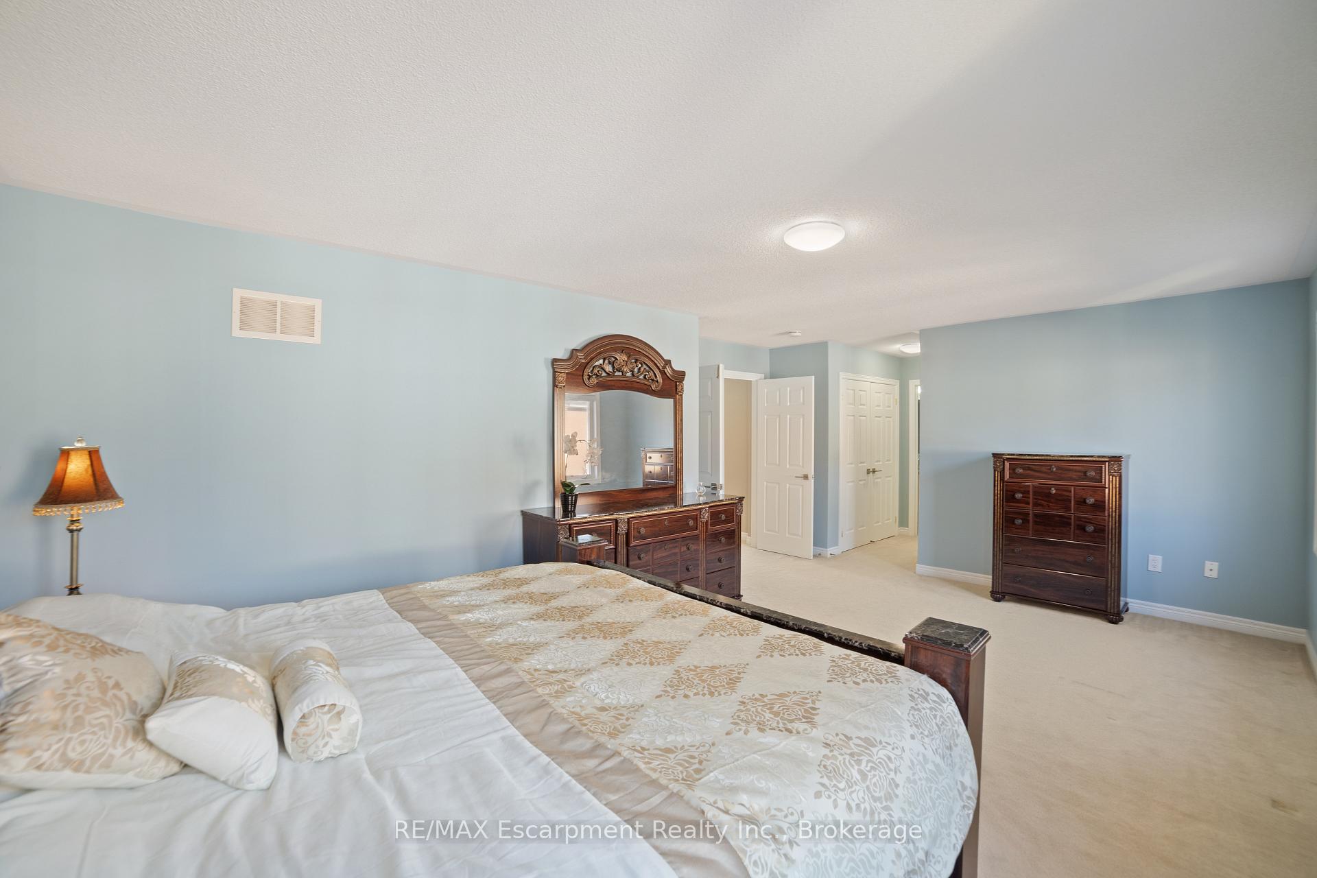 Photo 27 of 18 Cooperage Street, Brampton, Bram West — HOMEH