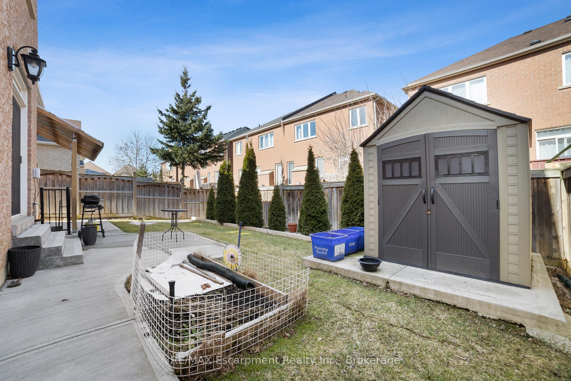 Photo 39 of 18 Cooperage Street, Brampton, Bram West — HOMEH