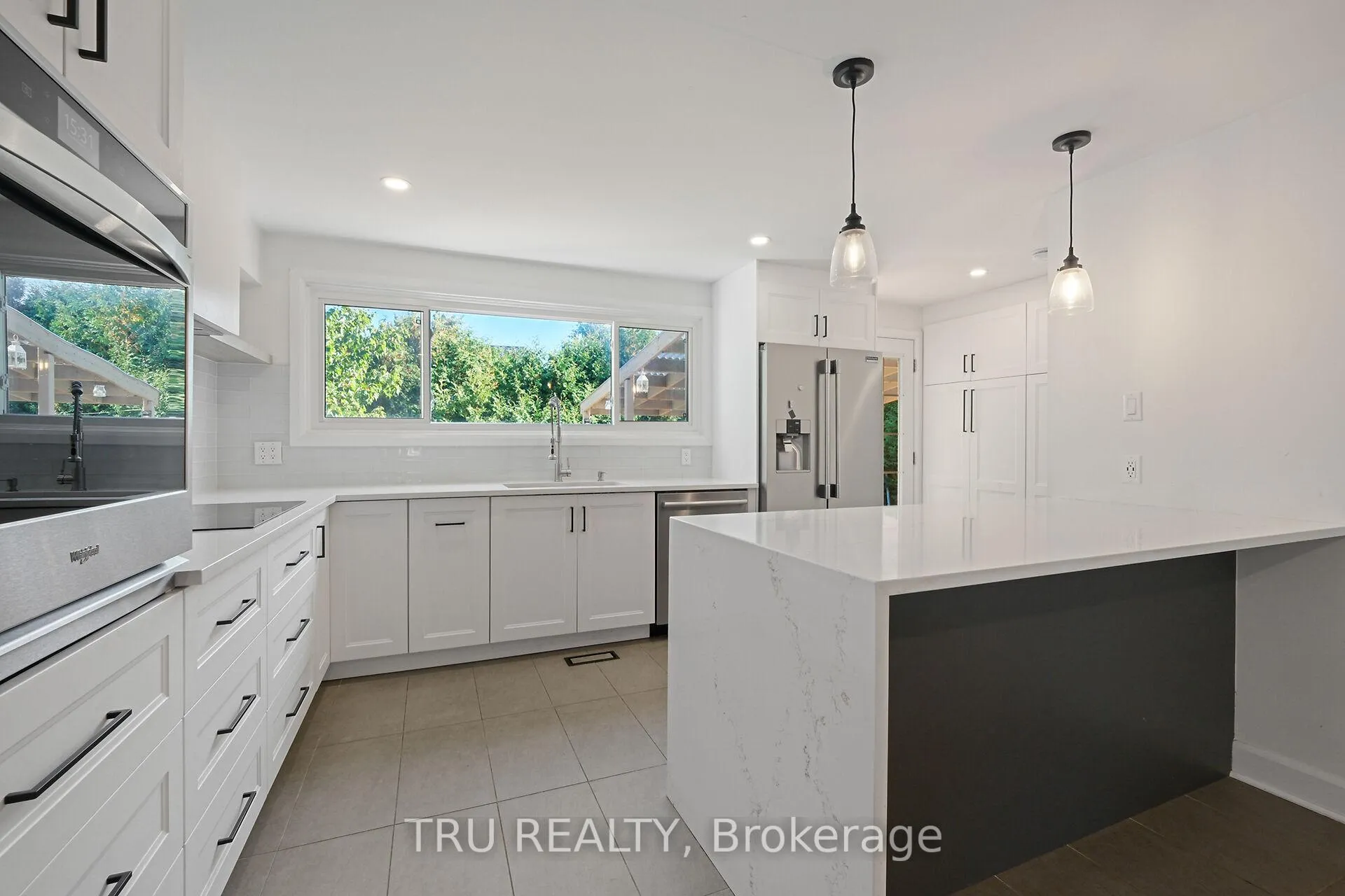 Photo 16 of 12 Apache Crescent, Ottawa, City View/Skyline/Fisher Heights/Parkwood Hills — HOMEH