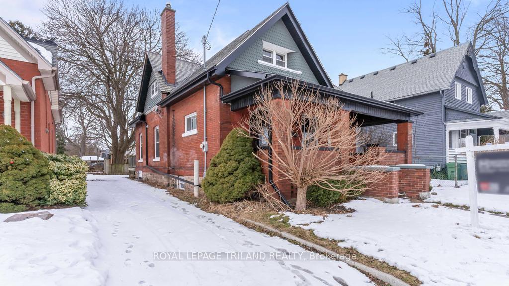 Photo 3 of 54 Princess Avenue, St. Thomas — HOMEH