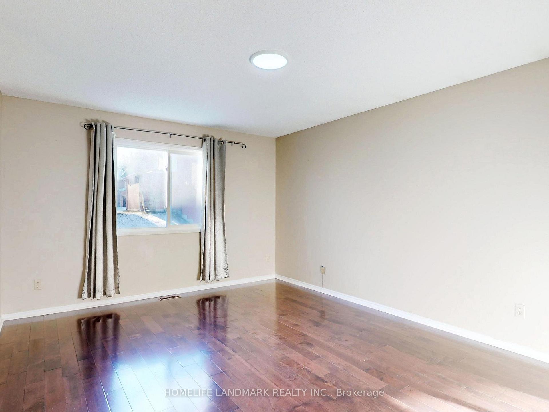 Photo 17 of 35 Tannery Creek Crescent, Aurora, Aurora Highlands — HOMEH