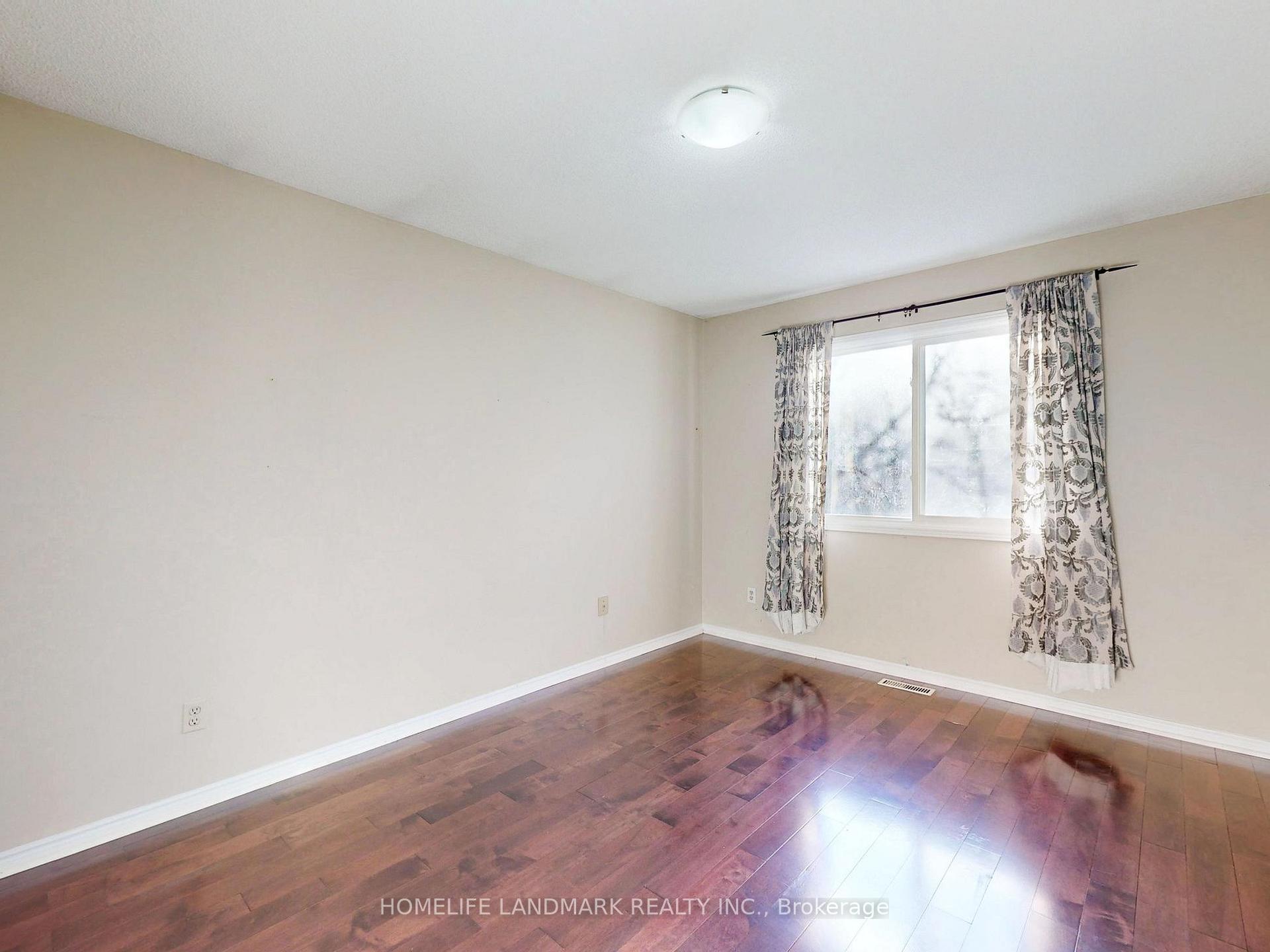 Photo 20 of 35 Tannery Creek Crescent, Aurora, Aurora Highlands — HOMEH